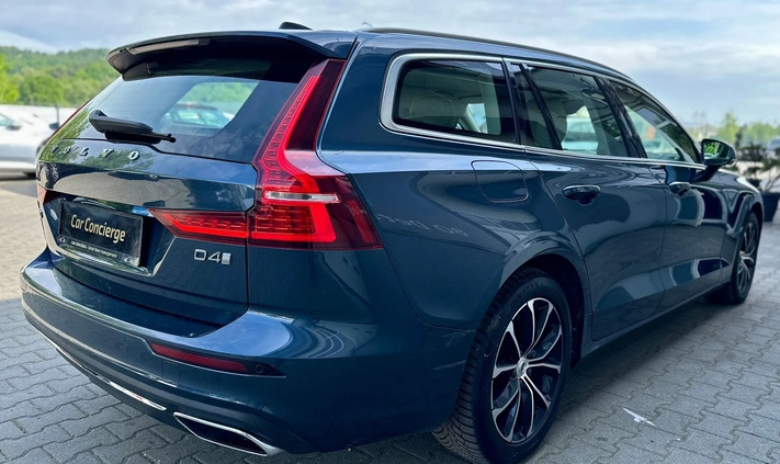 Volvo V60 cena 99900 przebieg: 167502, rok produkcji 2019 z Brzozów małe 631